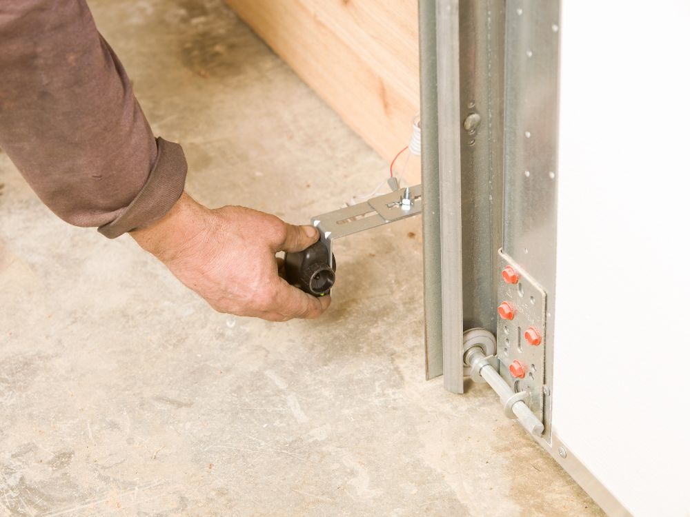 Maintaining your garage door regularly is the key to keeping it working properly and safely for years to come. So, be sure to set aside time every 6 months to complete this maintenance checklist.