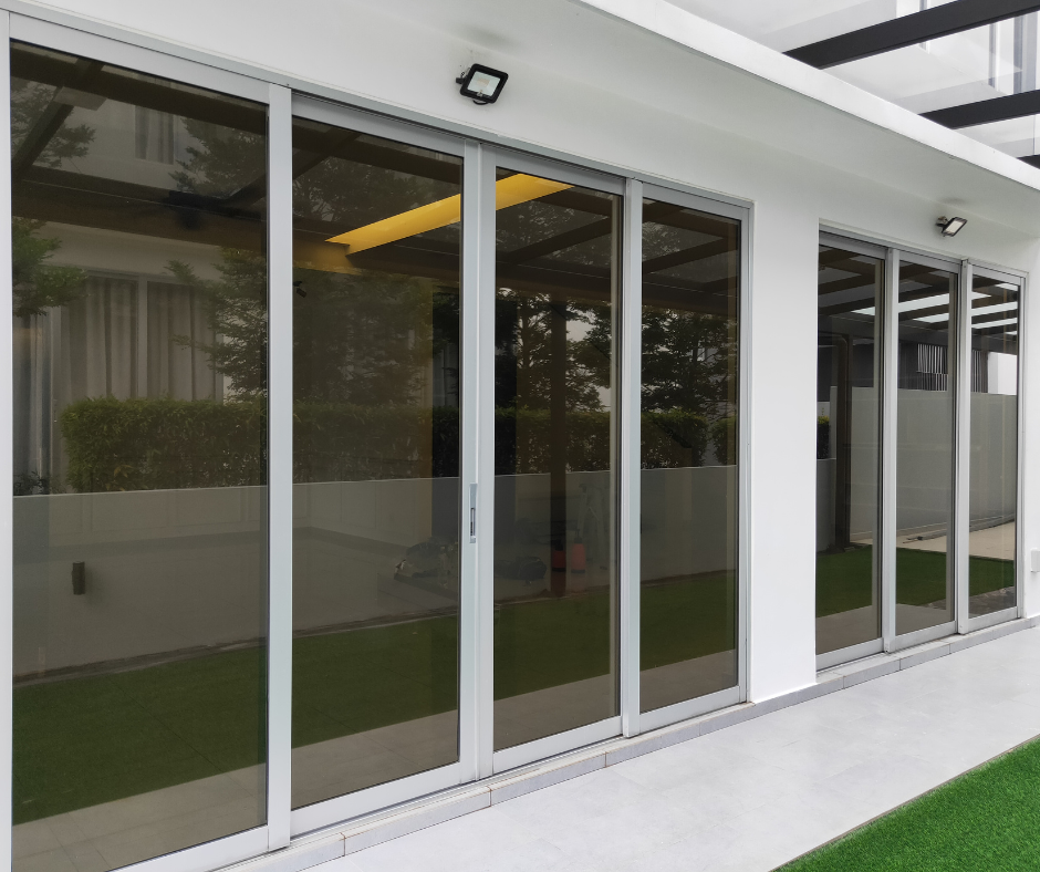 Discover how smart window tint and switchable films offer privacy on demand, UV protection, and energy efficiency—perfect for homes, offices, and modern spaces.
