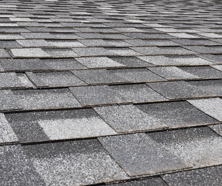Wondering how long asphalt roofs last? Learn the average lifespan of asphalt shingles, key factors that affect roof longevity, signs it’s time for replacement, and expert tips to extend the life of your roof.